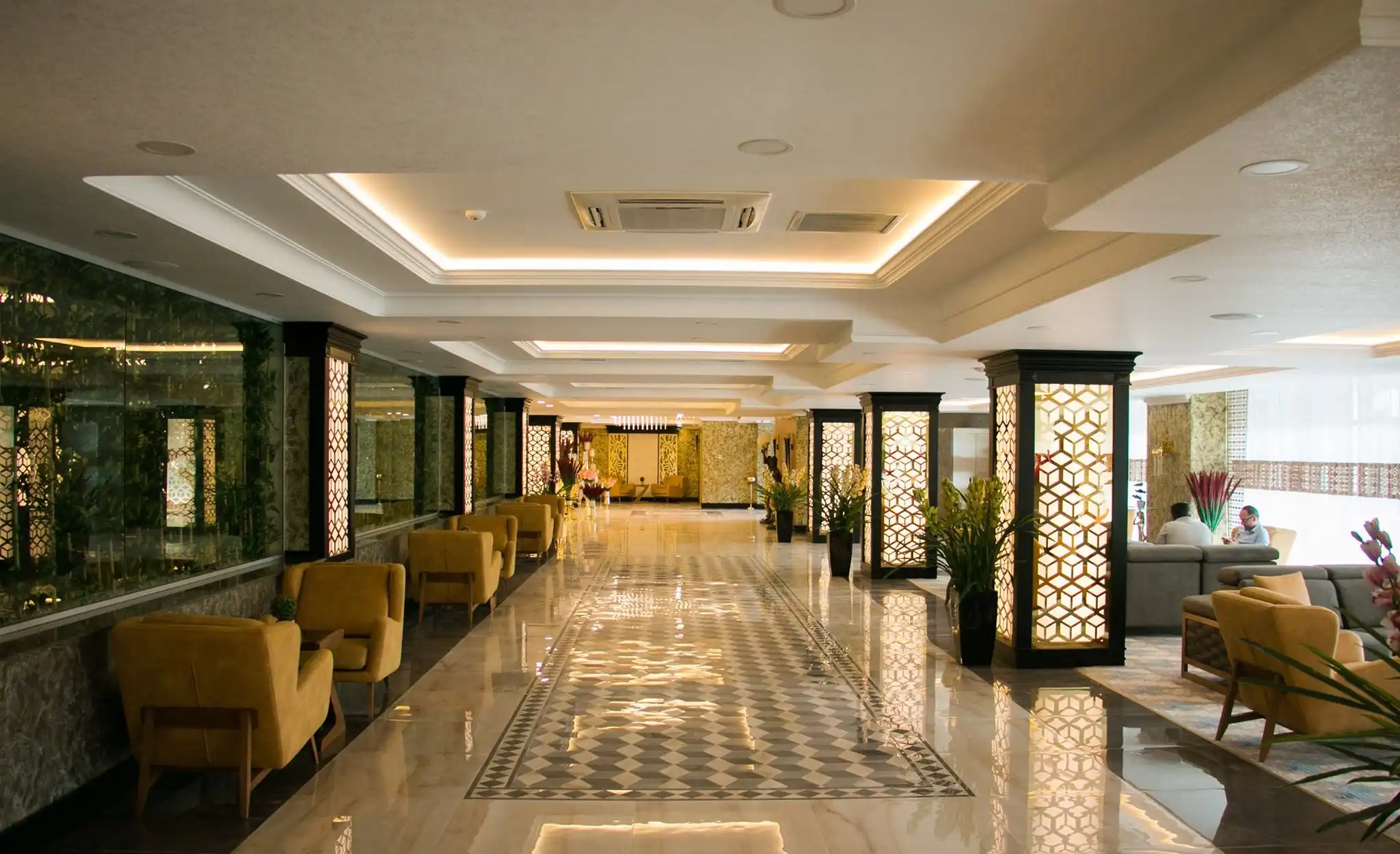 rich-hotel-78.webp